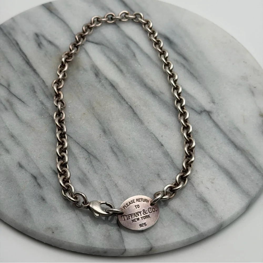 TIFFANY & CO. RETURN TO TIFFANY OVAL TAG CHOKER NECKLACE – STERLING SILVER - Picture 2 of 6